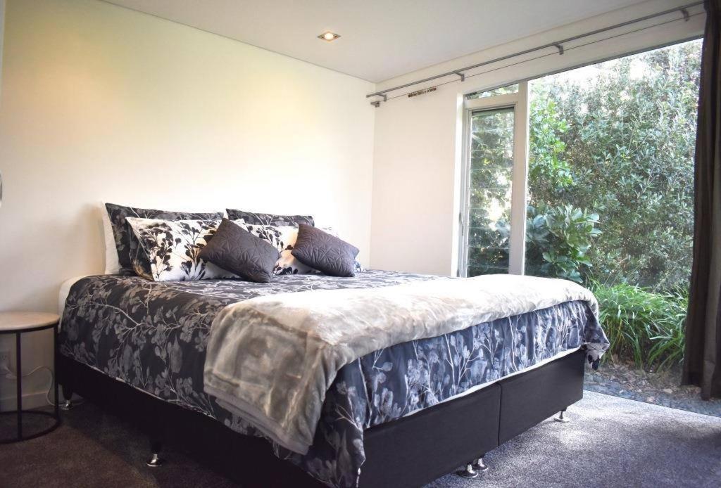 The Lakes - Kai Iwi Lakes Exclusive Retreat Kaihu Buitenkant foto